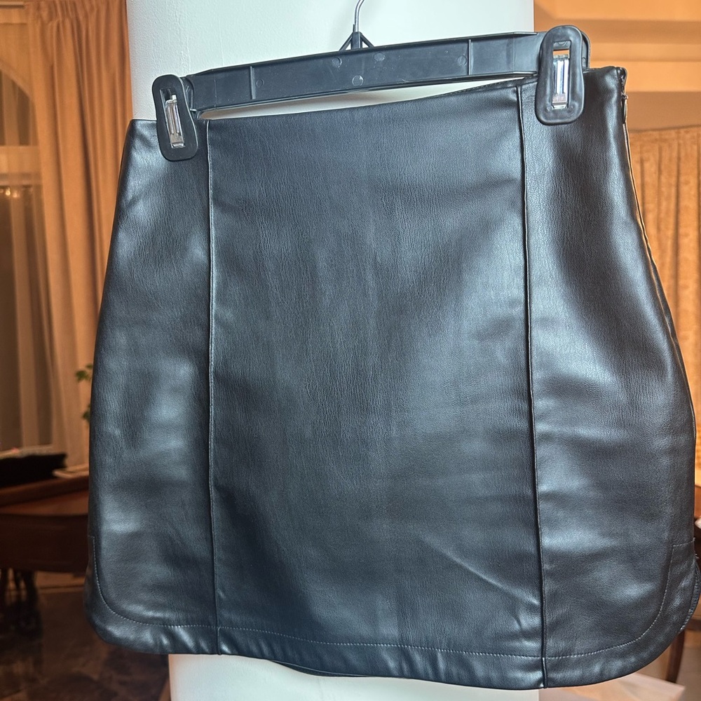 ZARA Faux Leather Mini Skirt | Black | A-Line | Size S - Picture 2 of 9